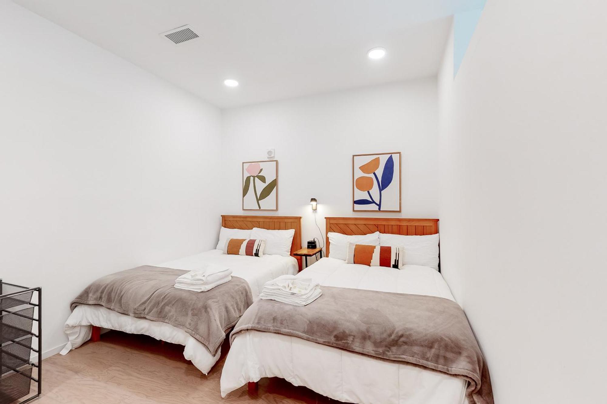 Eve Nashville Room photo