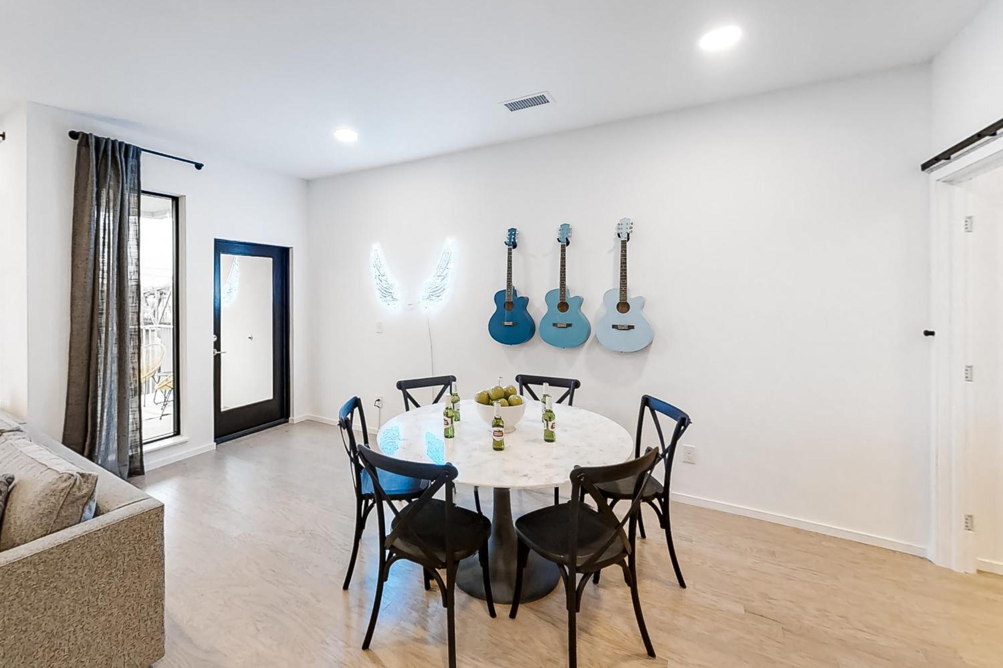 Eve Nashville Room photo